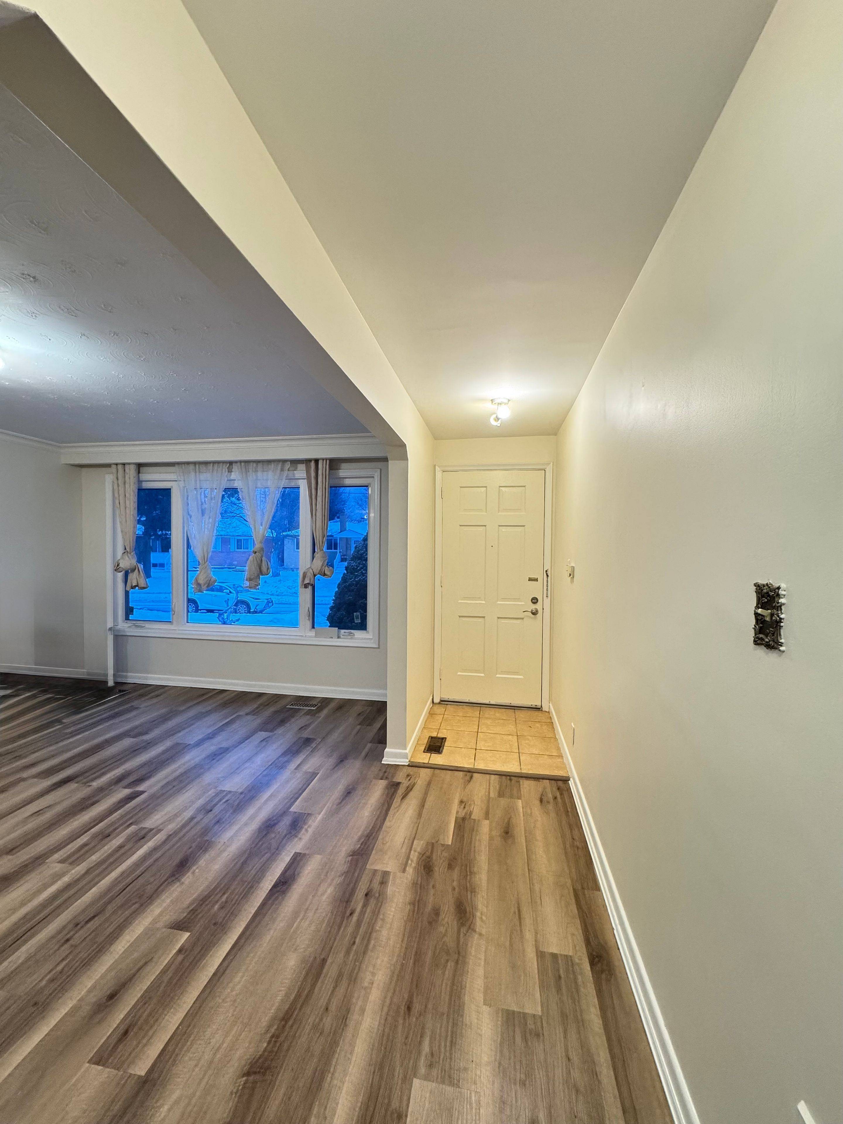 Richmond Hill, ON L4C 2S4,410 Becker RD N #Main Floor