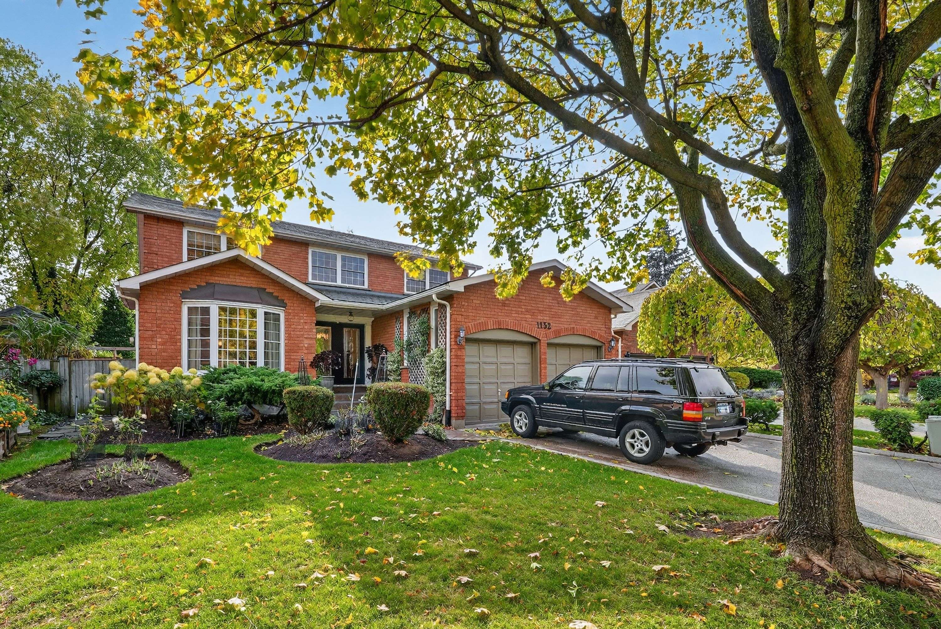 Oakville, ON L6M 1K1,1152 Rushbrooke DR
