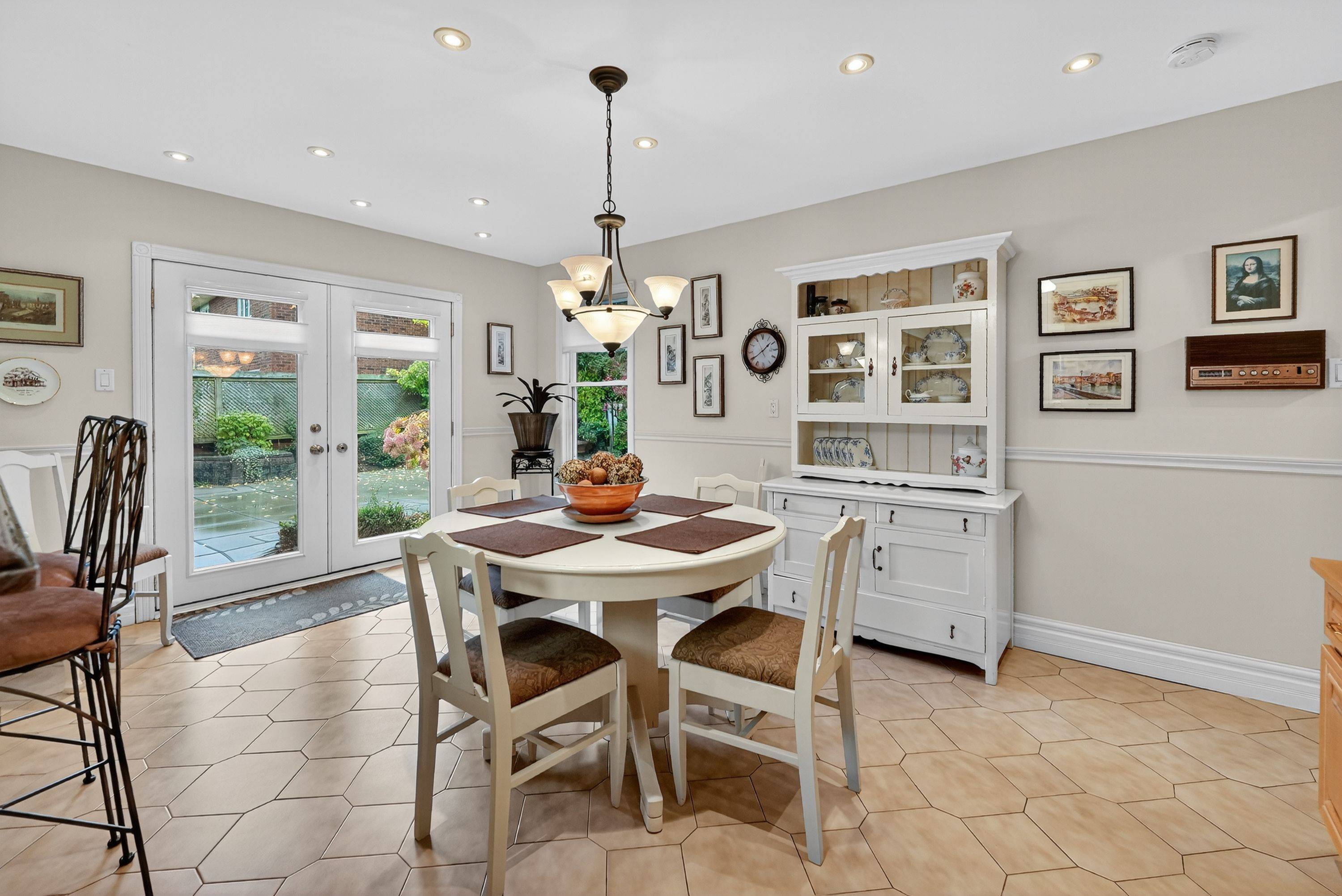 Oakville, ON L6M 1K1,1152 Rushbrooke DR