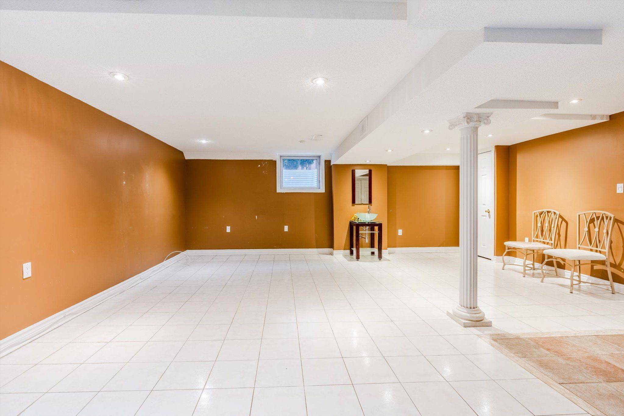 Mississauga, ON L5V 1J5,6382 Donway DR #Bsmt