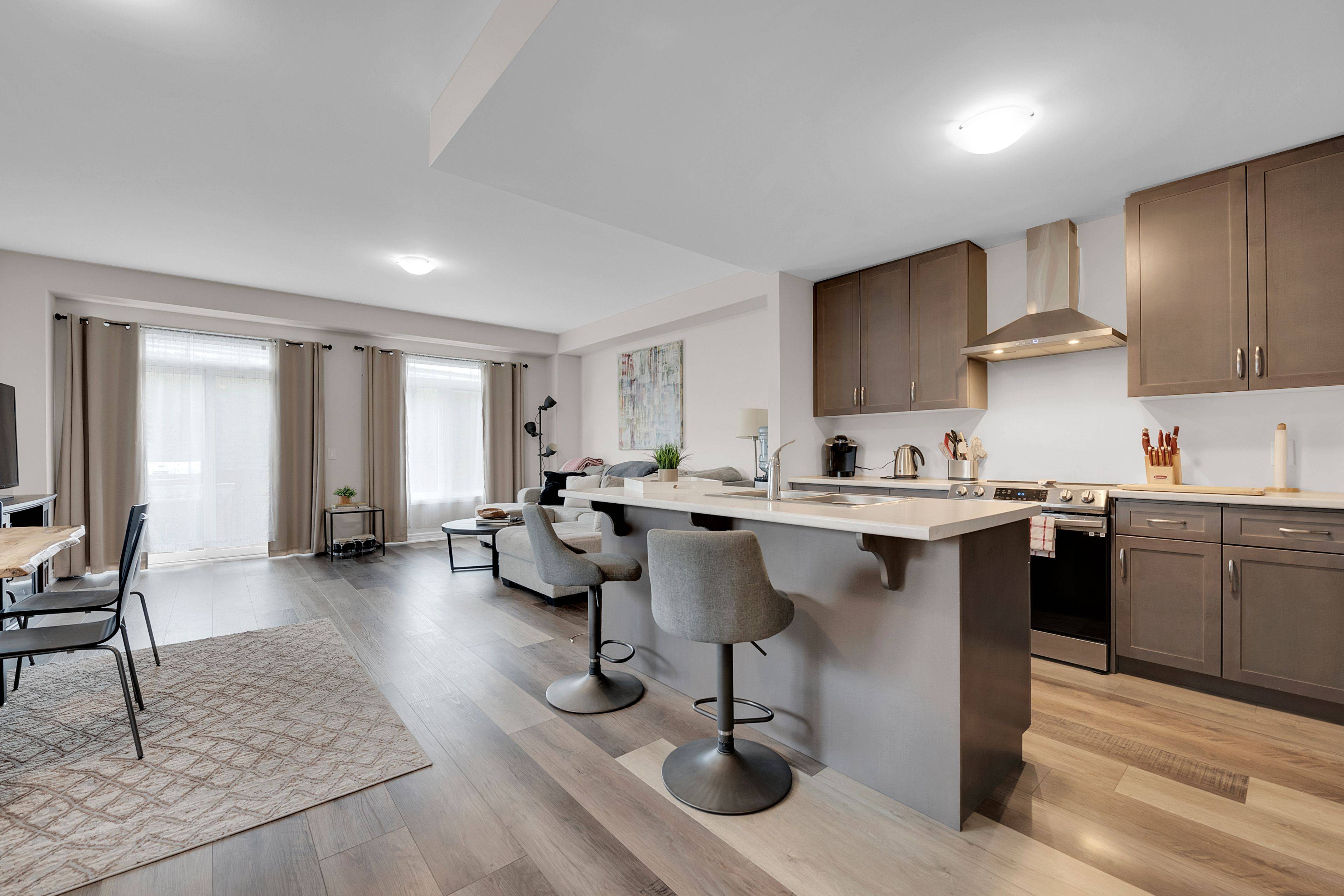 Hamilton, ON L8E 0K6,27 Rachel DR #24