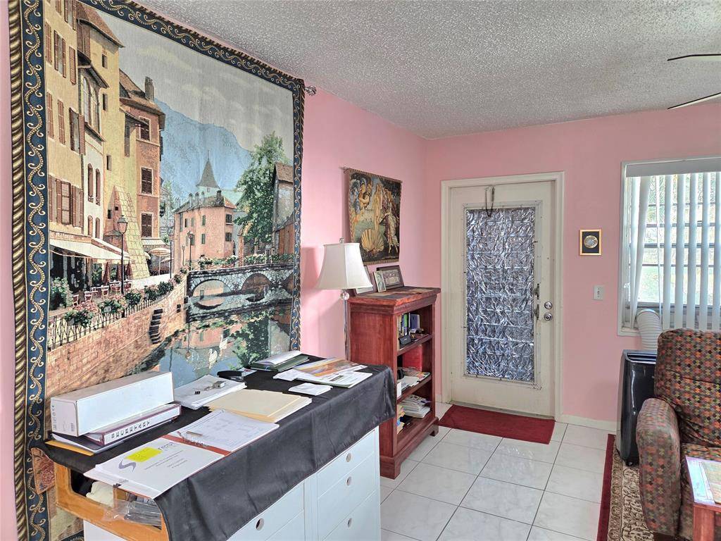 Deerfield Beach, FL 33442,318 Markham O #318