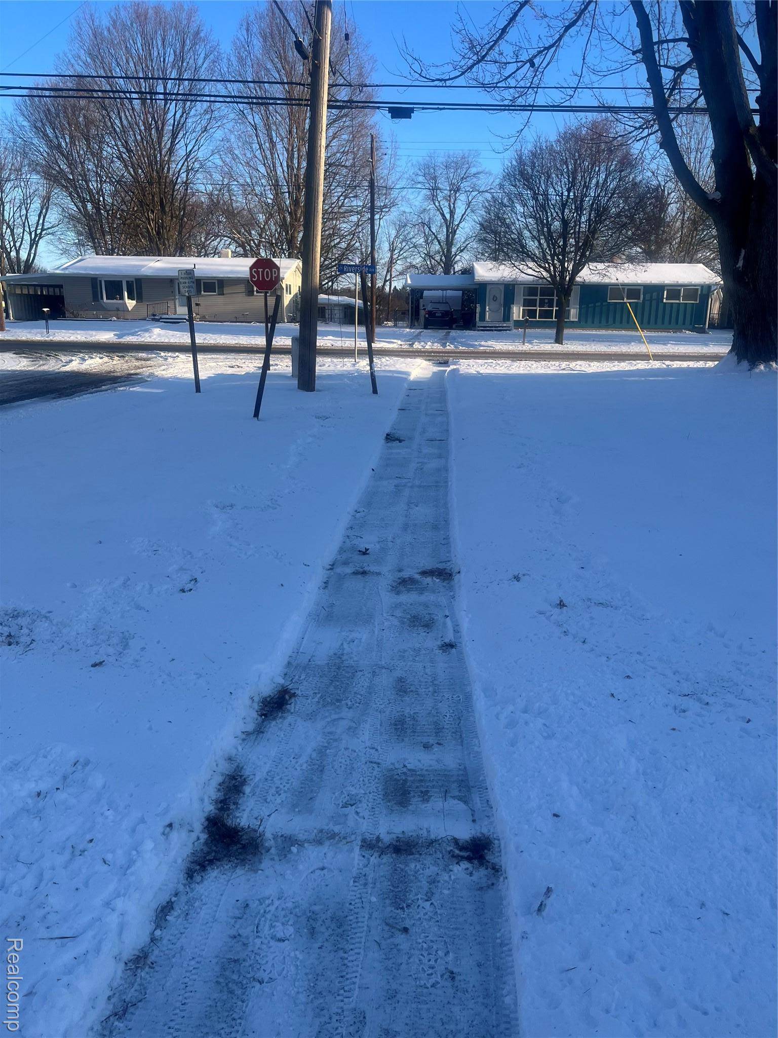 Adrian, MI 49221,453 Riverside AVE