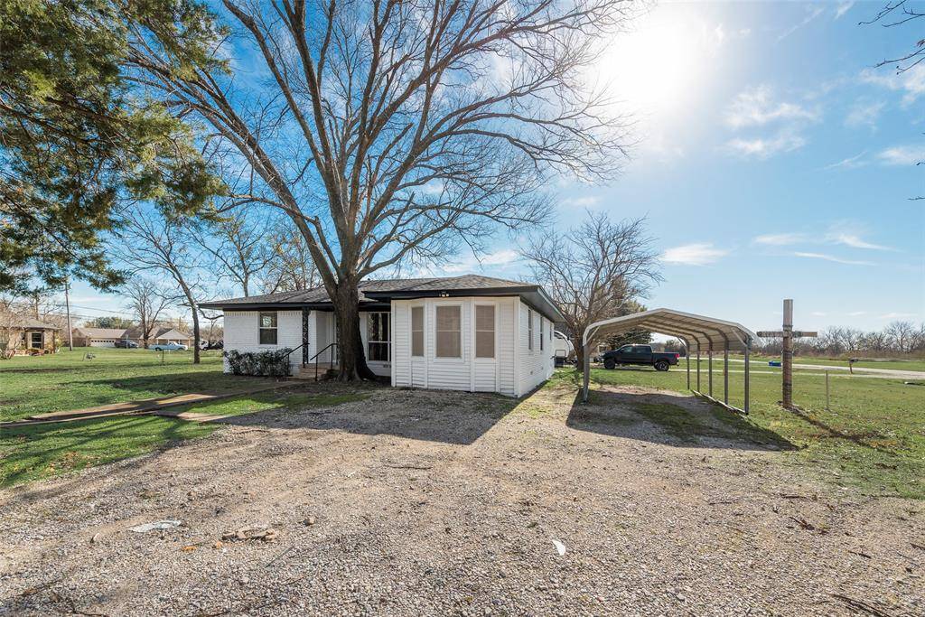 Palmer, TX 75152,101 E Marshall Street