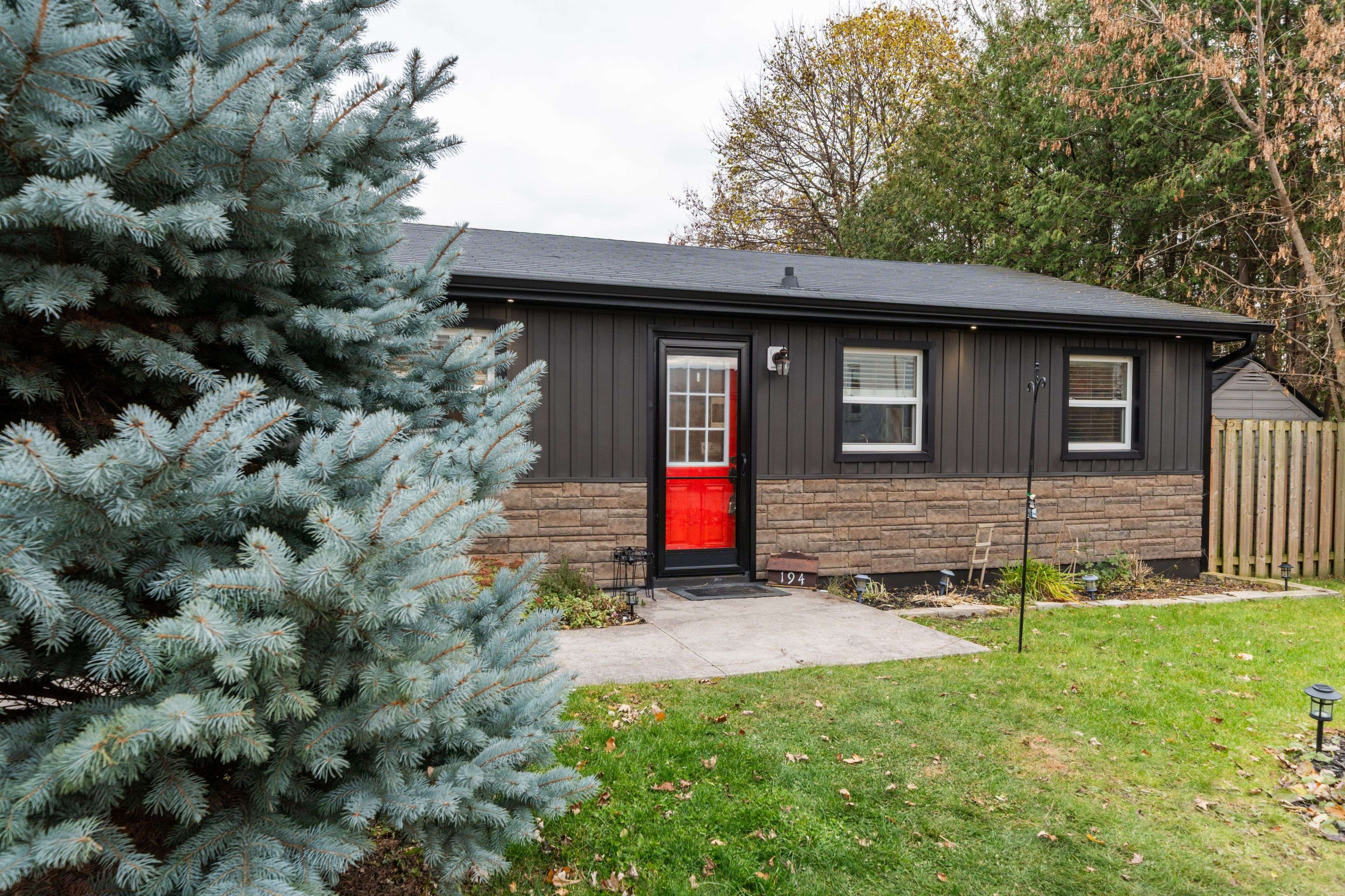 Clarington, ON L1C 2M5,194 Liberty ST N