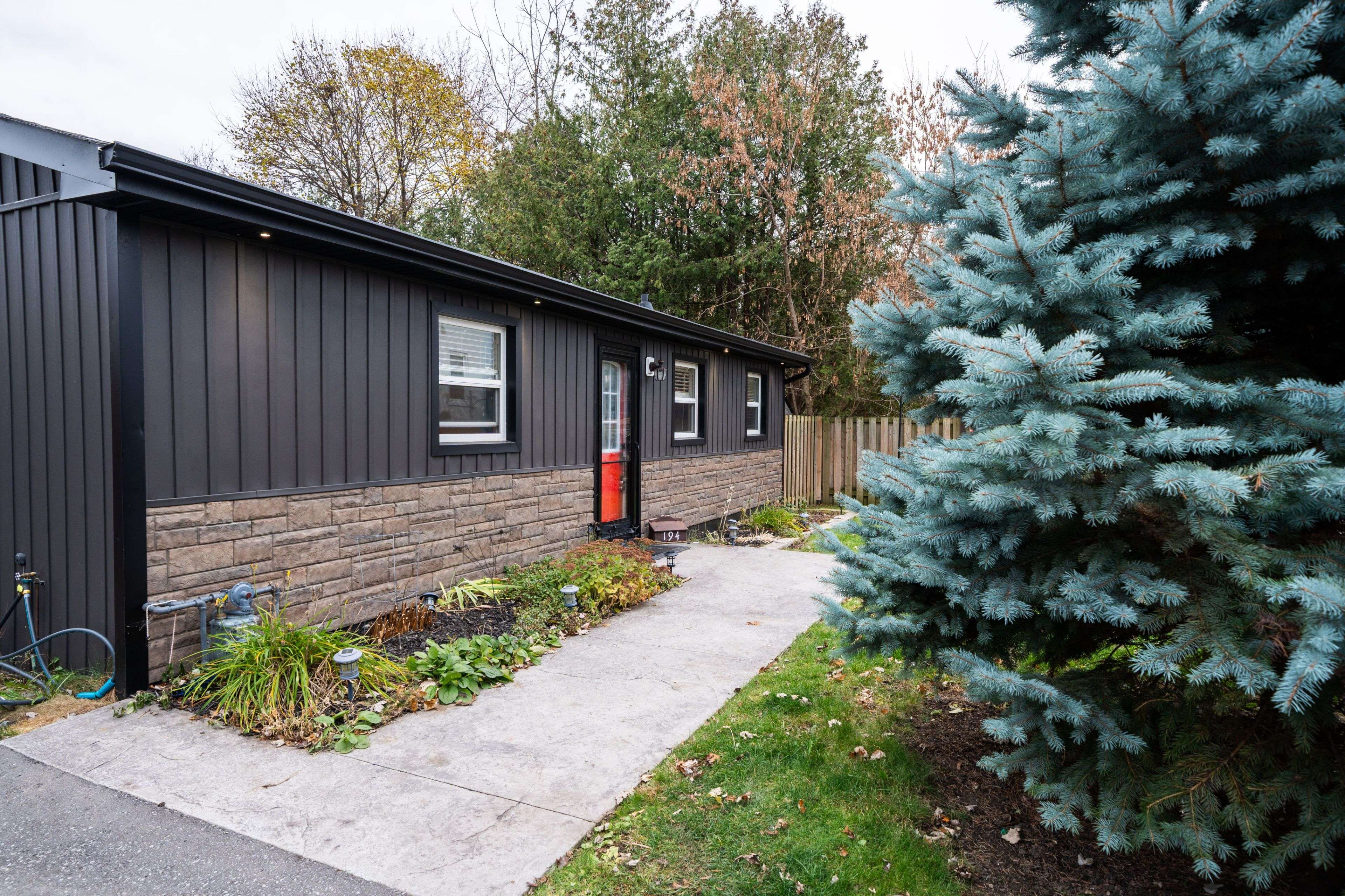 Clarington, ON L1C 2M5,194 Liberty ST N