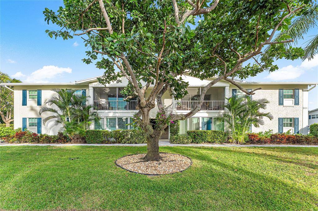 Delray Beach, FL 33483,301 Venetian Drive #16
