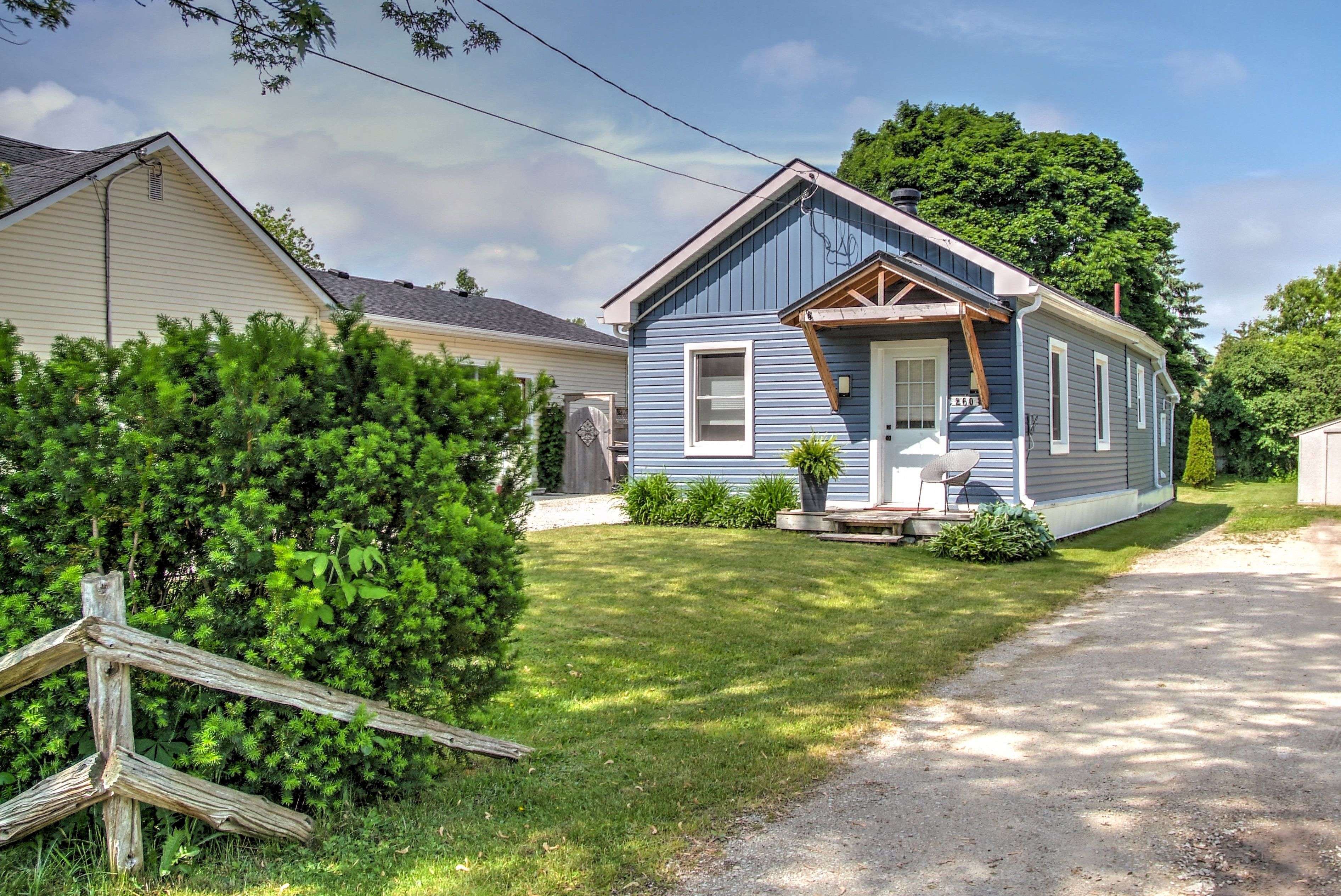 Collingwood, ON L9Y 3A8,260 CEDAR ST