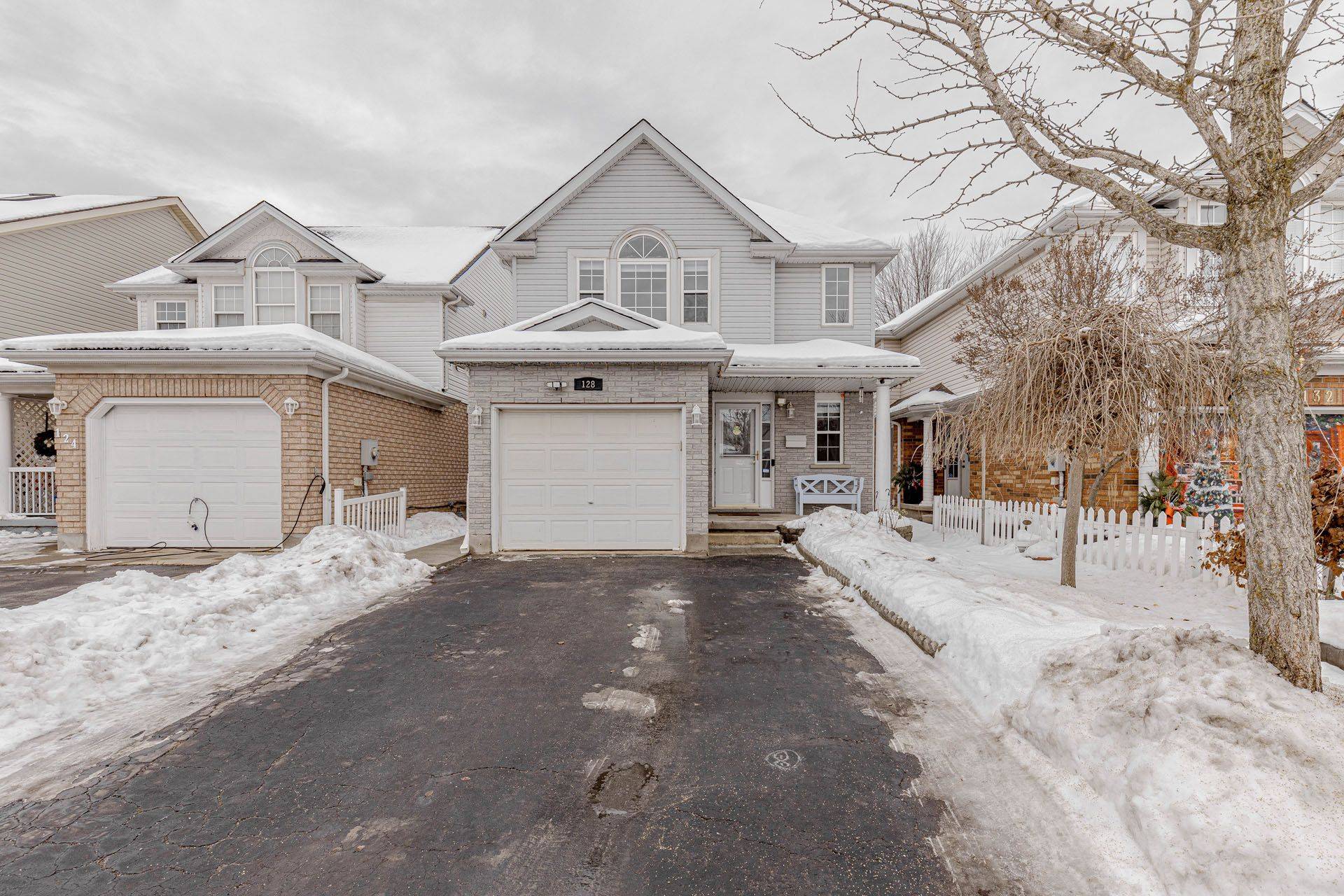 Cambridge, ON N3C 4H4,128 Karalee CRES
