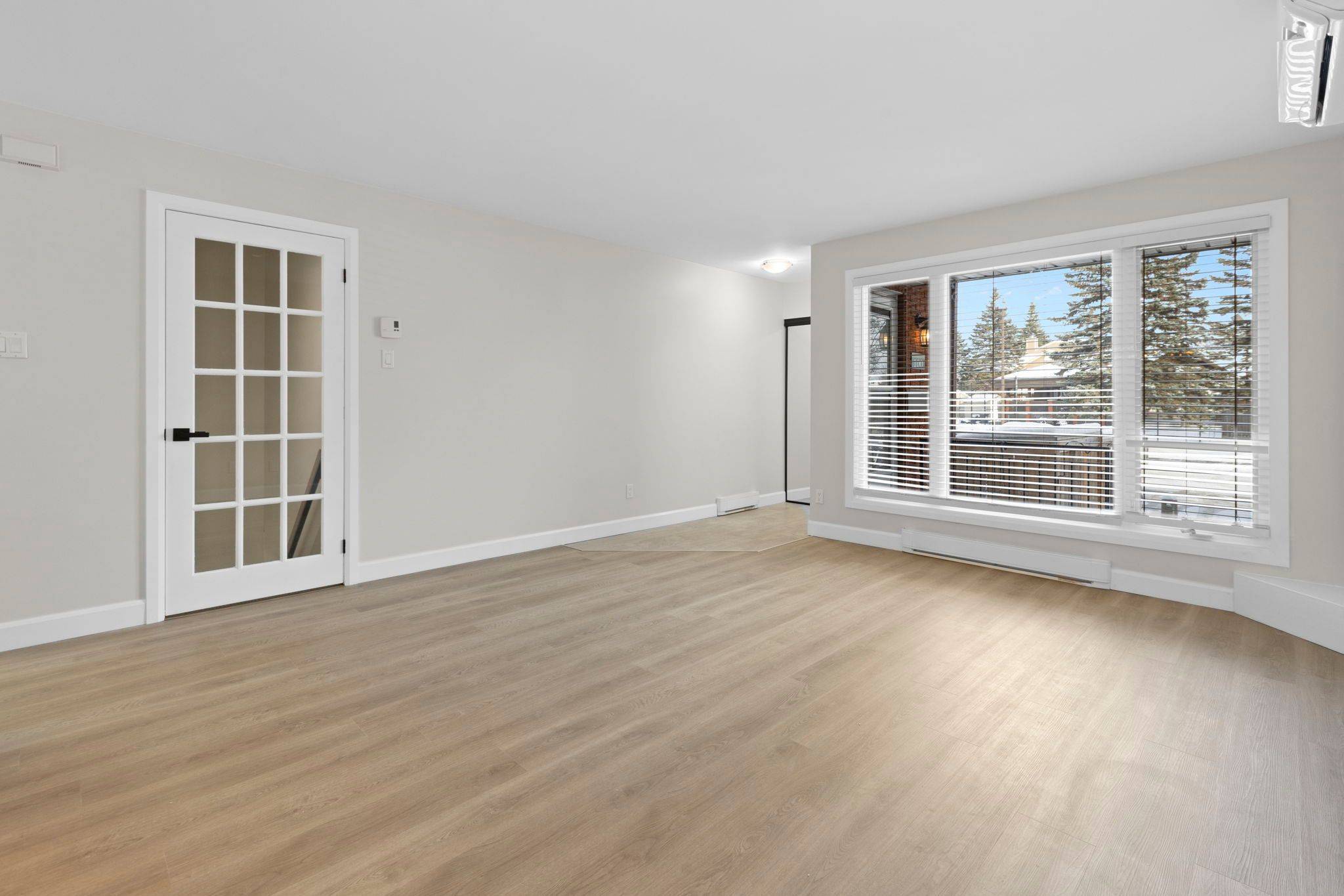 Orleans - Cumberland And Area, ON K4A 2C5,455 Canteval TER #100