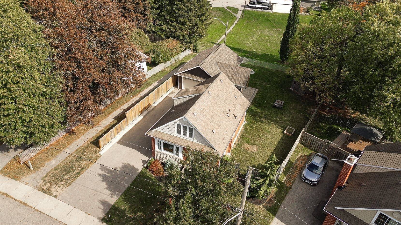 Woodstock, ON N4S 7B9,206 Sydenham ST