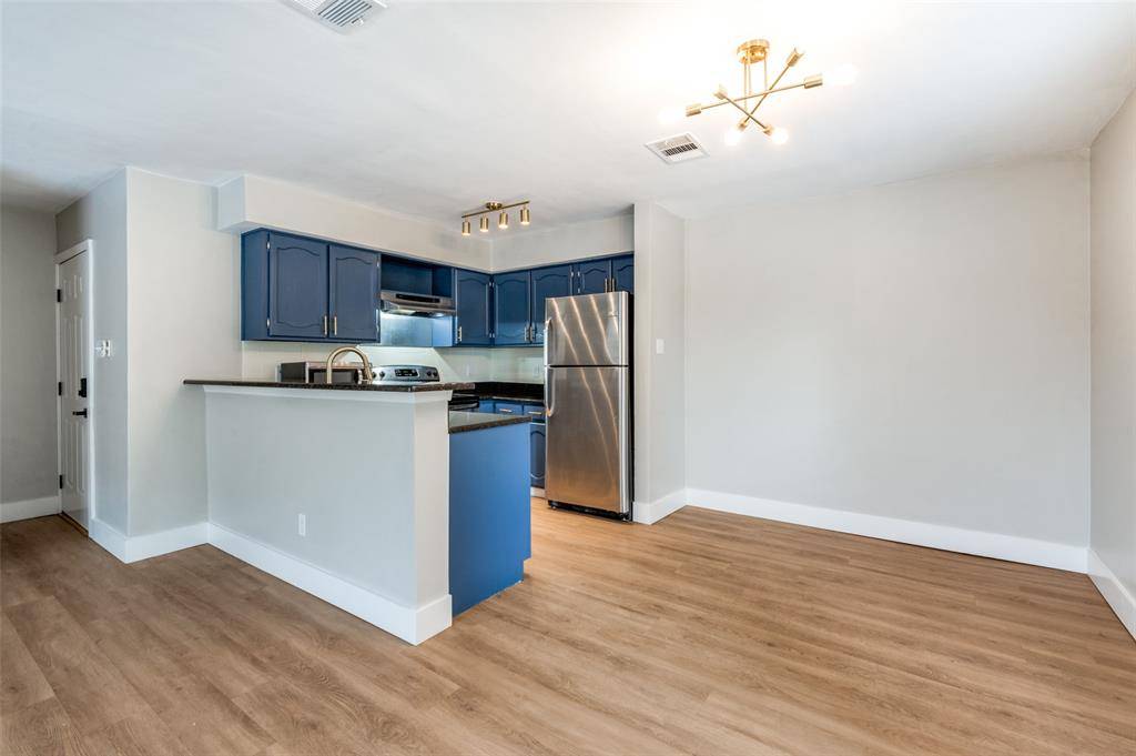 Dallas, TX 75234,3022 Forest Lane #315