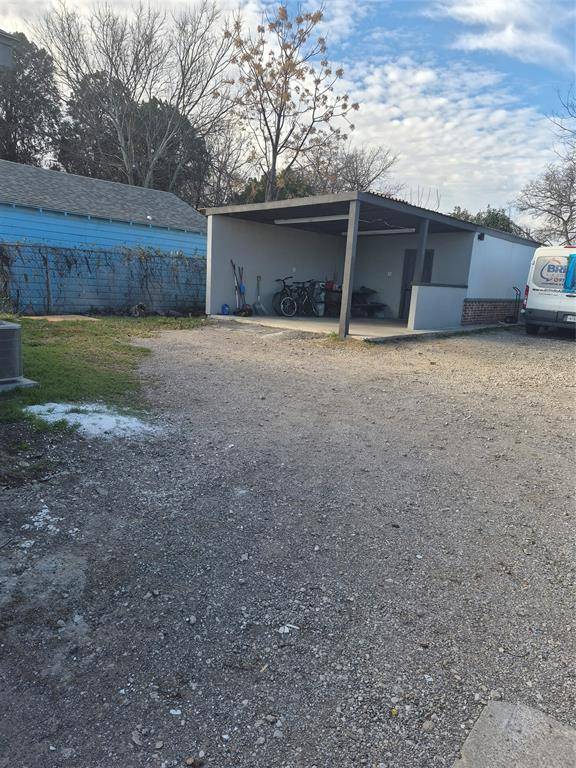 Dallas, TX 75203,815 Bonnie View Road