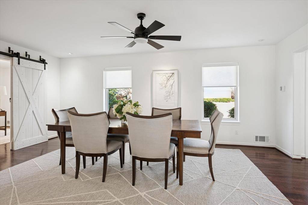 Dallas, TX 75229,3830 Weeburn Drive