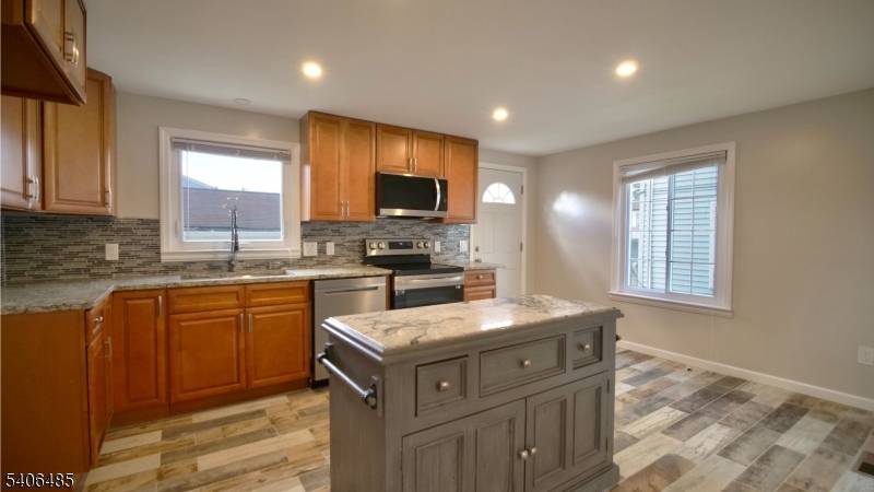 Union Twp., NJ 07088,214 Burkley Pl