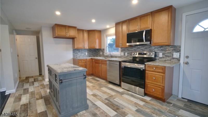 Union Twp., NJ 07088,214 Burkley Pl