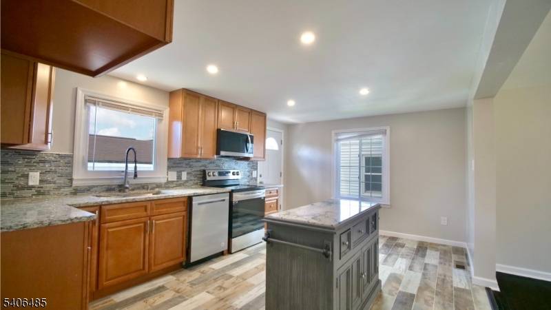 Union Twp., NJ 07088,214 Burkley Pl