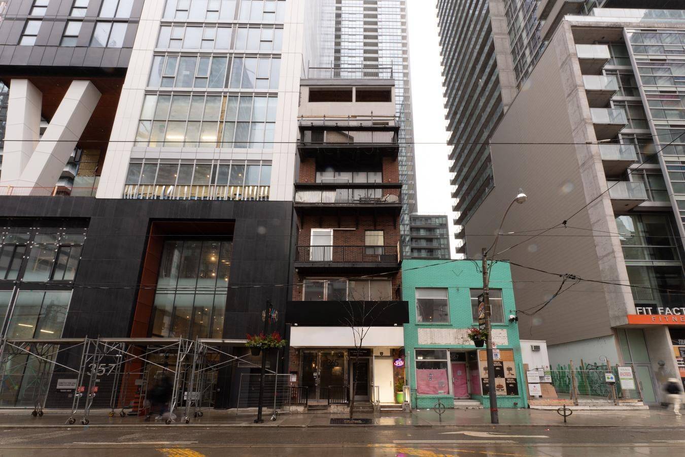 Toronto C01, ON M5V 1K1,365 King ST W #Main