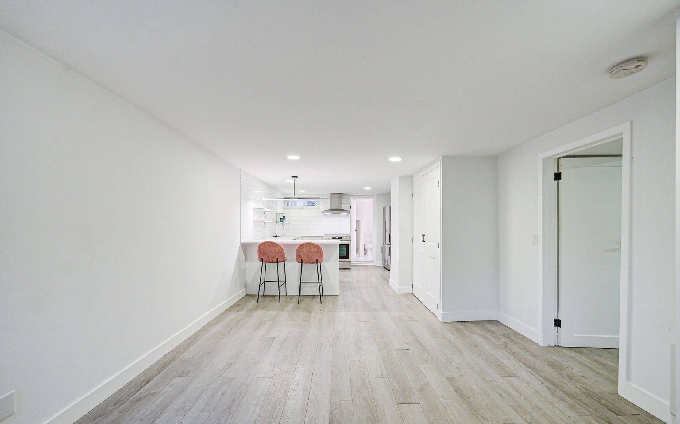 Toronto C01, ON M6J 2K2,246 Euclid AVE #Basement Apt