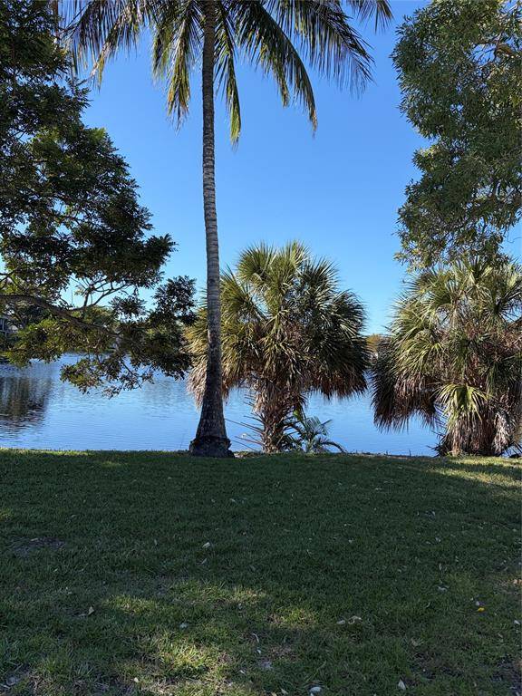 Fort Lauderdale, FL 33324,21 W Jacaranda Dr #121