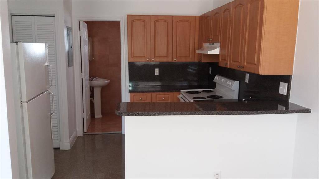 Boynton Beach, FL 33435,717 NE 10th Ave #3