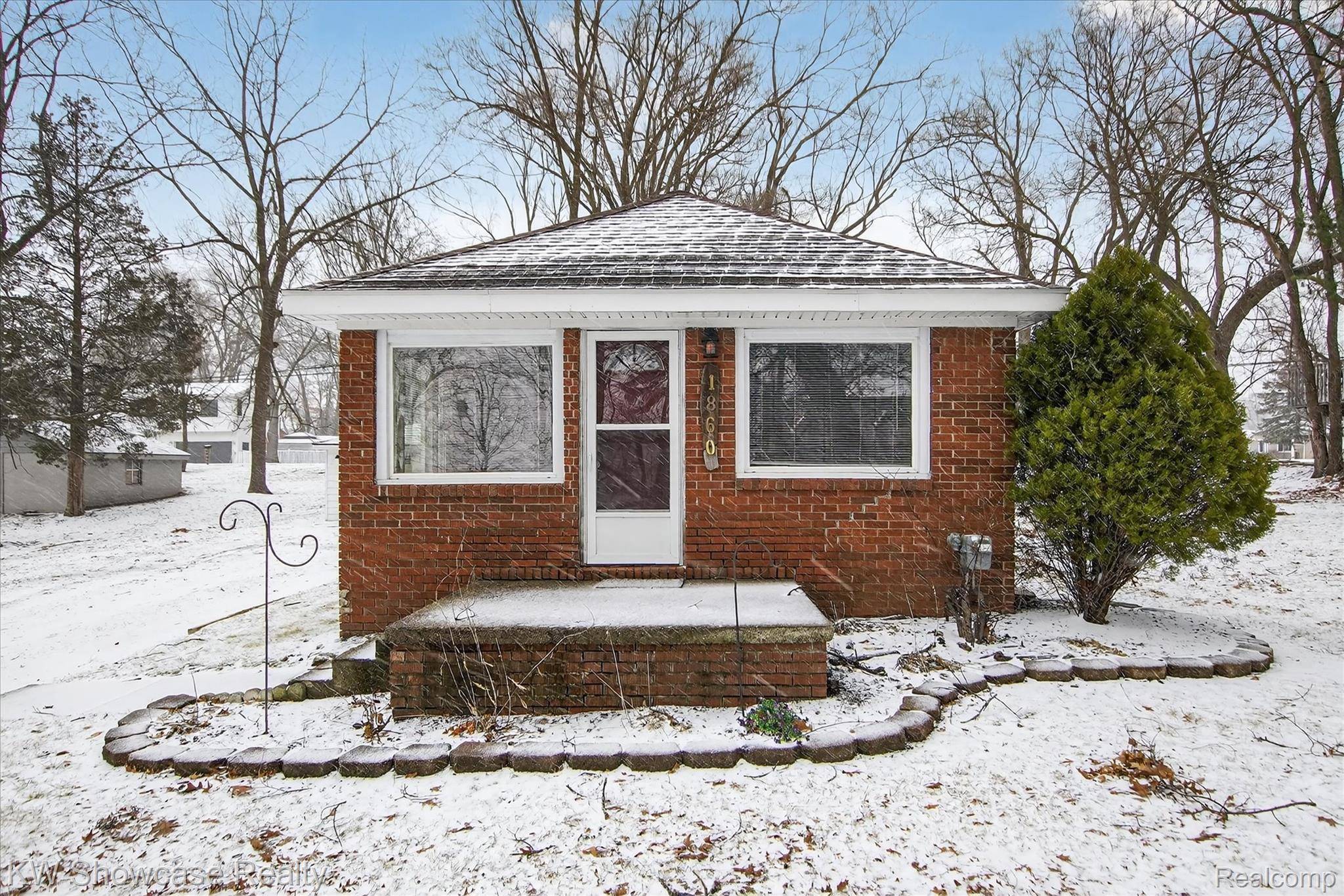 Wolverine Lake, MI 48390,1860 Ladd RD