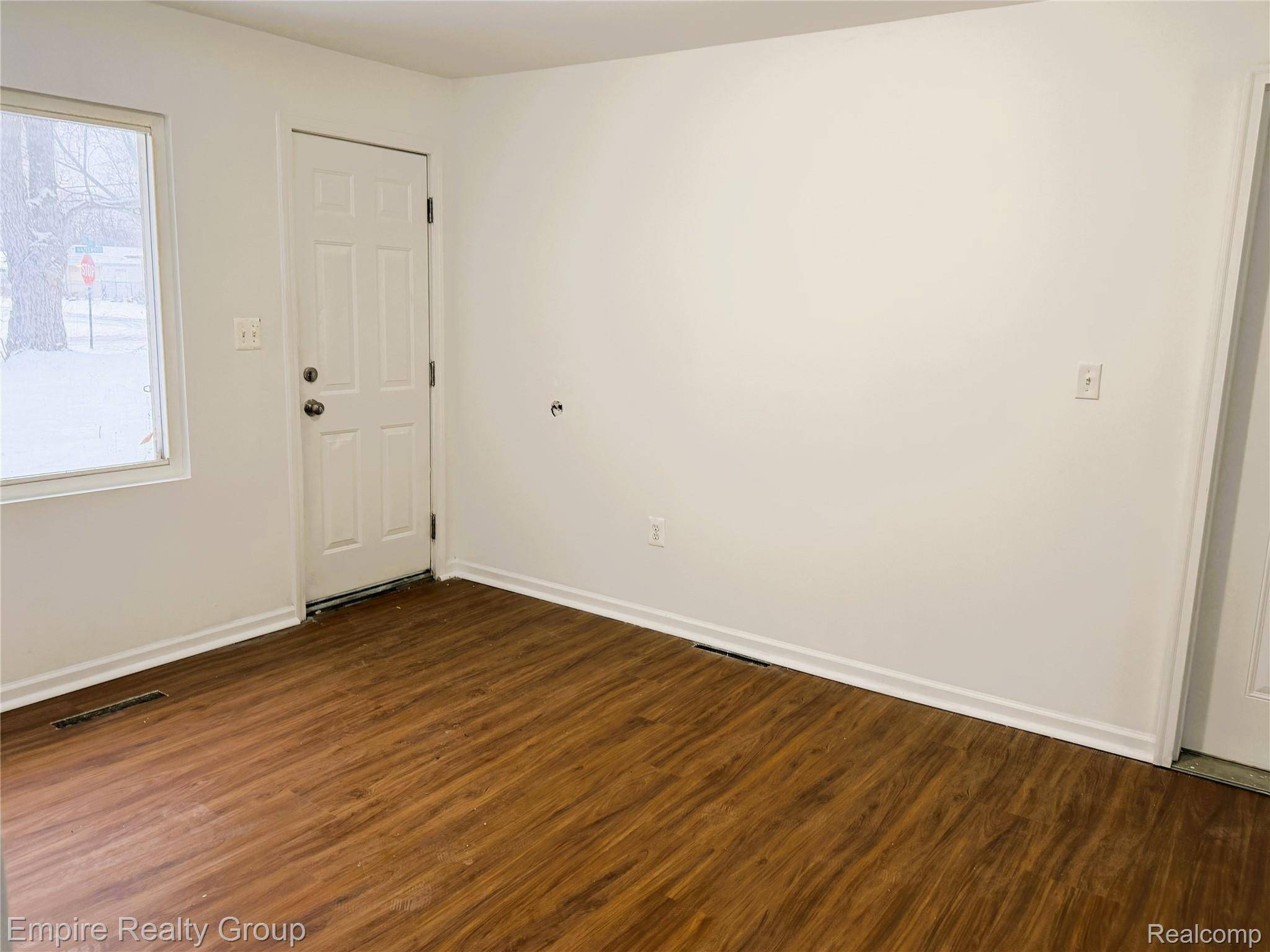 Inkster, MI 48141,28909 Hazelwood ST