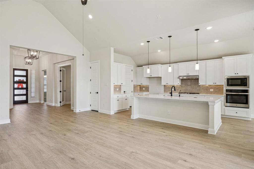 Midlothian, TX 76065,744 Carriage Hill Road