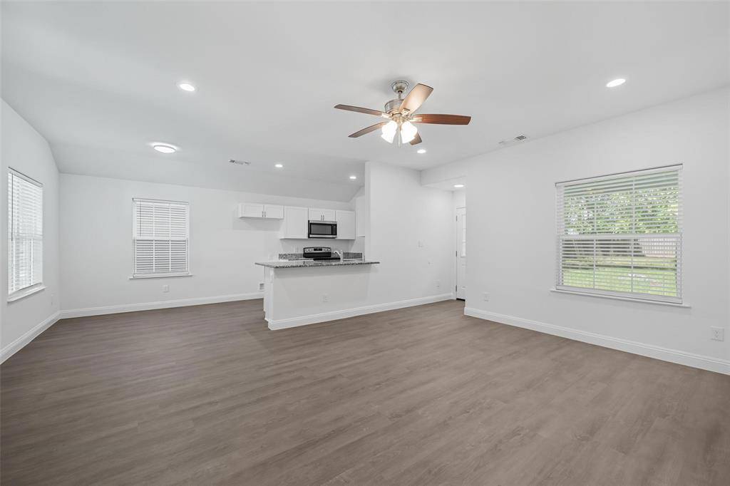 Denison, TX 75020,415 W Monterey Street