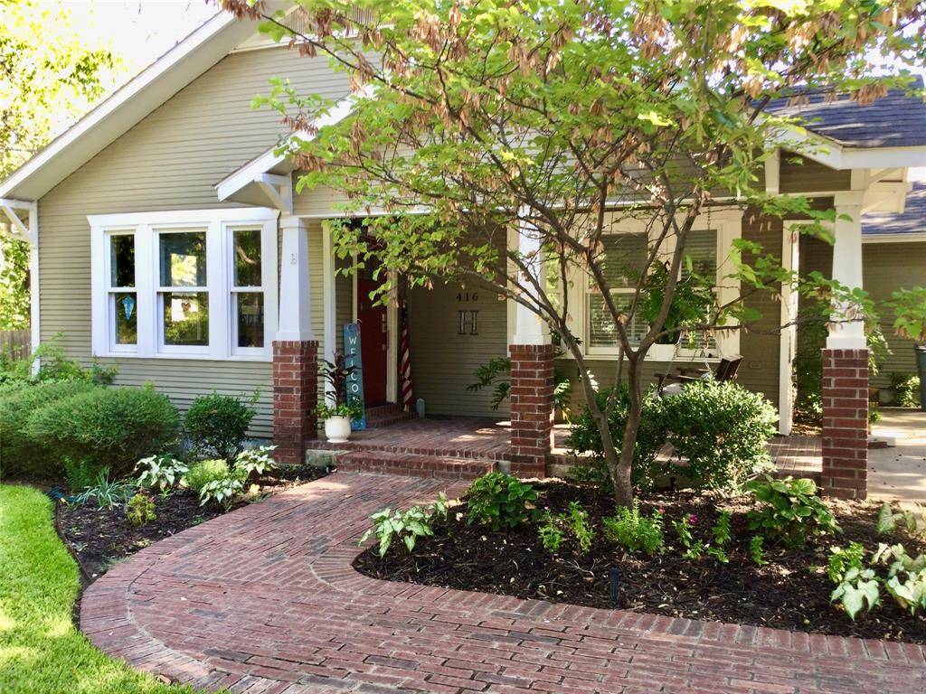 Grapevine, TX 76051,416 W College Street