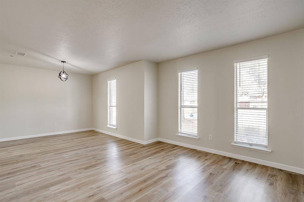 Denton, TX 76205,824 Sandpiper Drive