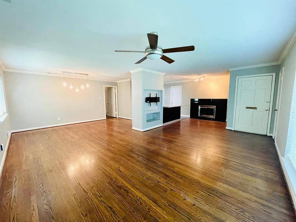 Dallas, TX 75229,3152 Walnut Hill Lane