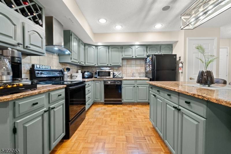 Newark City, NJ 07105,41-51 Wilson Ave #3B