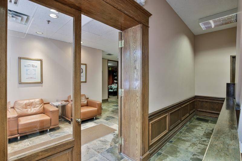 Toronto C08, ON M5B 1H8,65 Granby ST