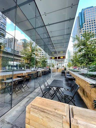 Toronto C01, ON M5J 2L9,110 Harbour ST #10B