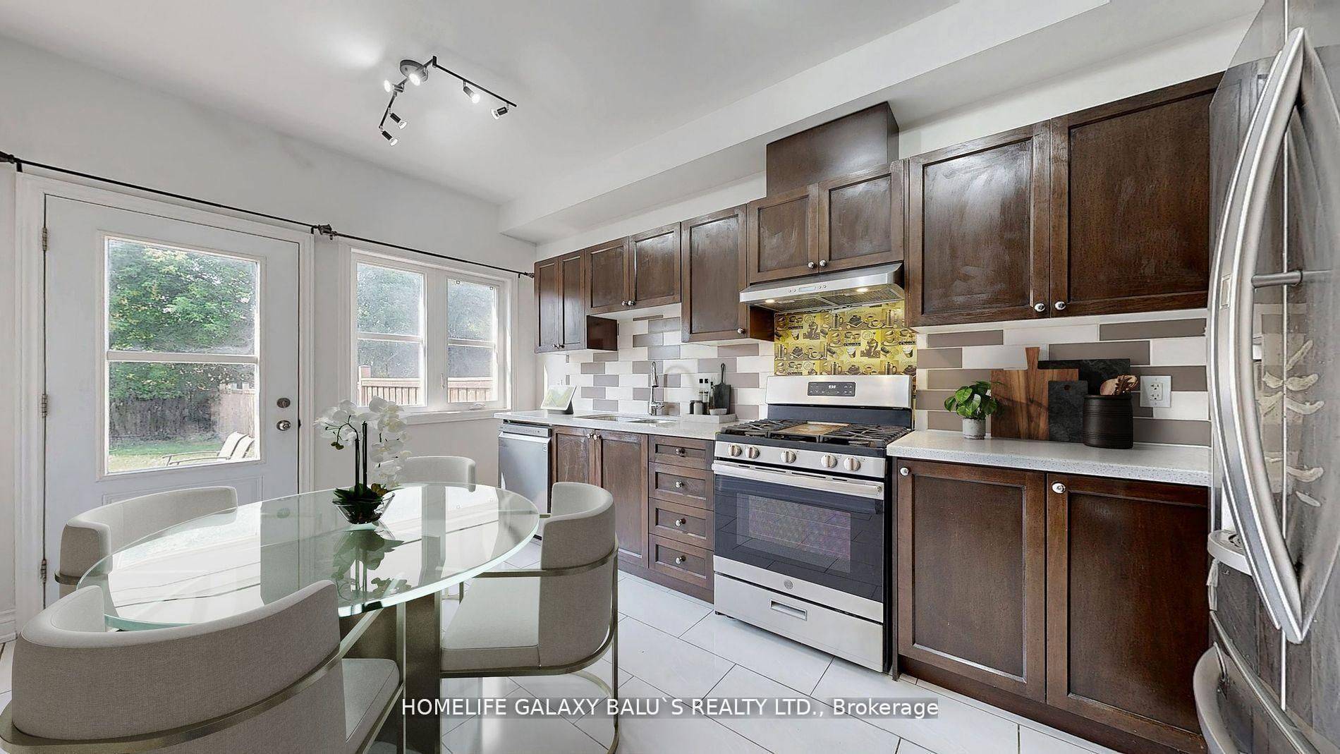 Pickering, ON L1X 2J1,1561 Greenmount ST