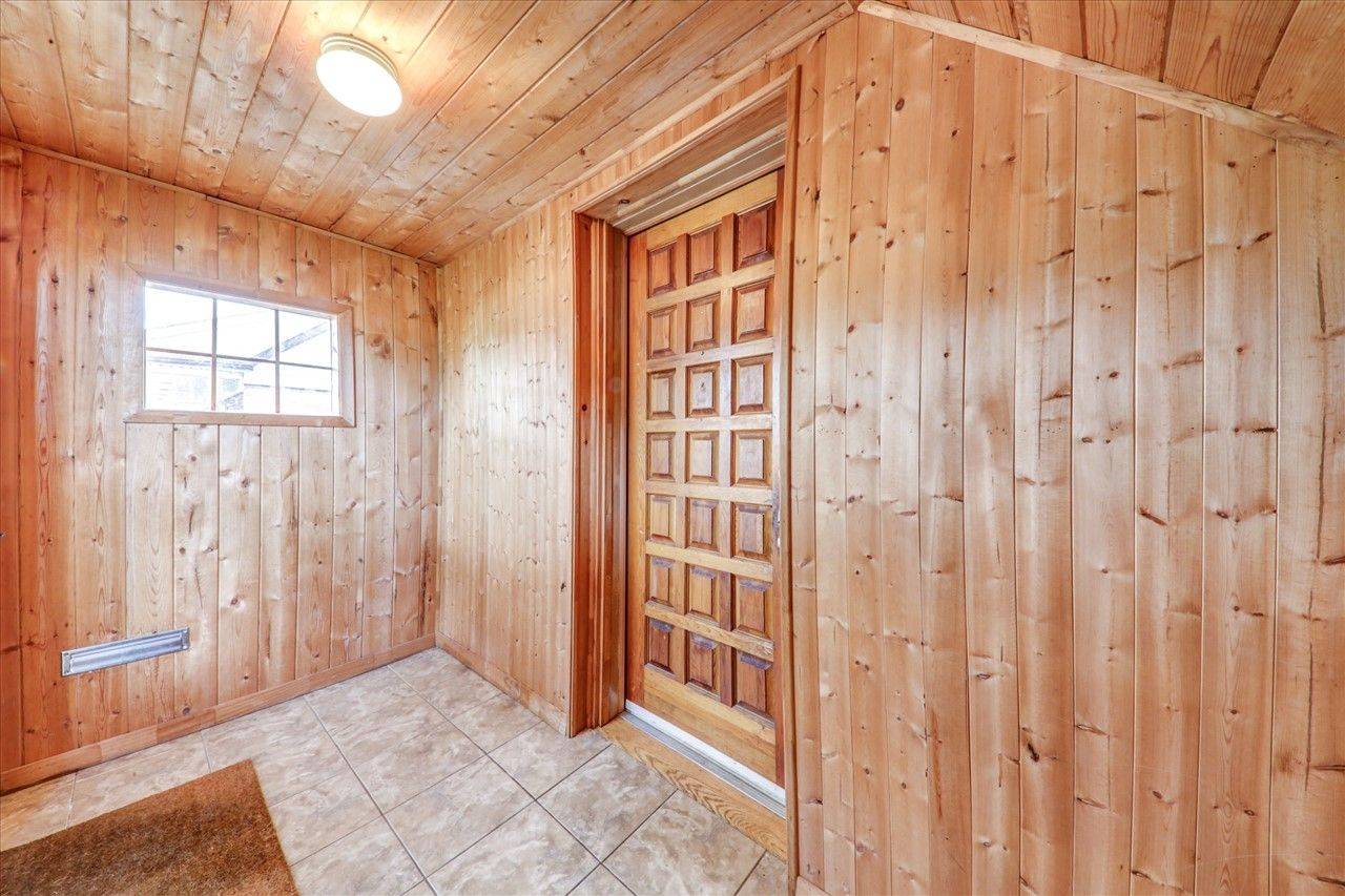 Toronto E08, ON M1M 1Y9,191 Phyllis AVE