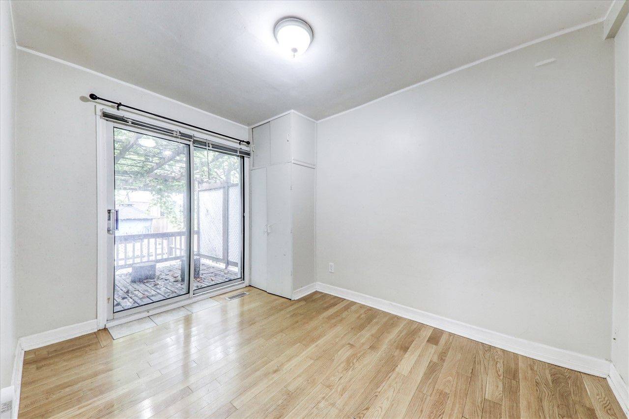 Toronto E08, ON M1M 1Y9,191 Phyllis AVE