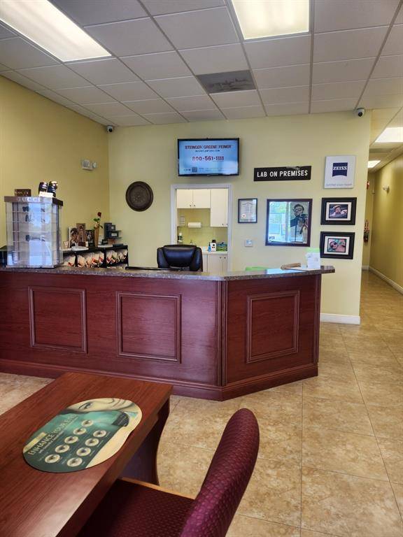 Hallandale Beach, FL 33309,Address not disclosed