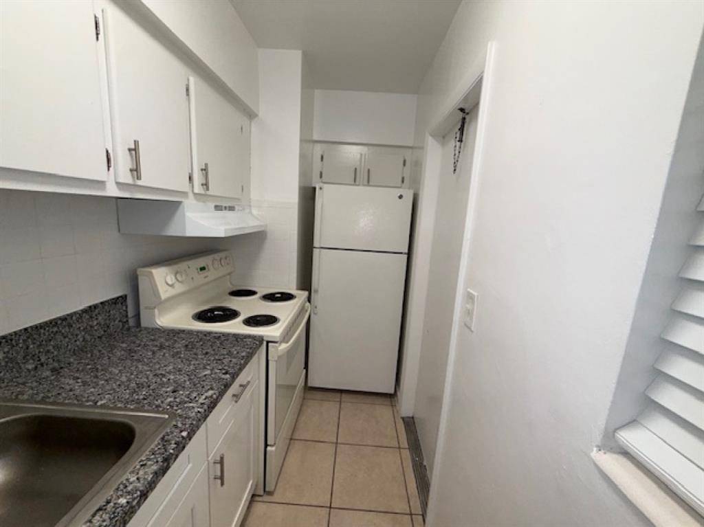 Pompano Beach, FL 33060,119 NE 5th St #3