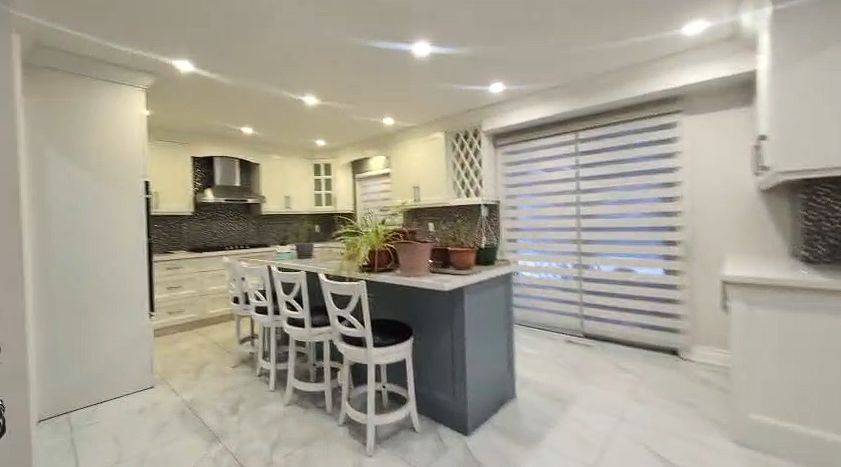 Vaughan, ON L4H 1C5,44 Andy CRES