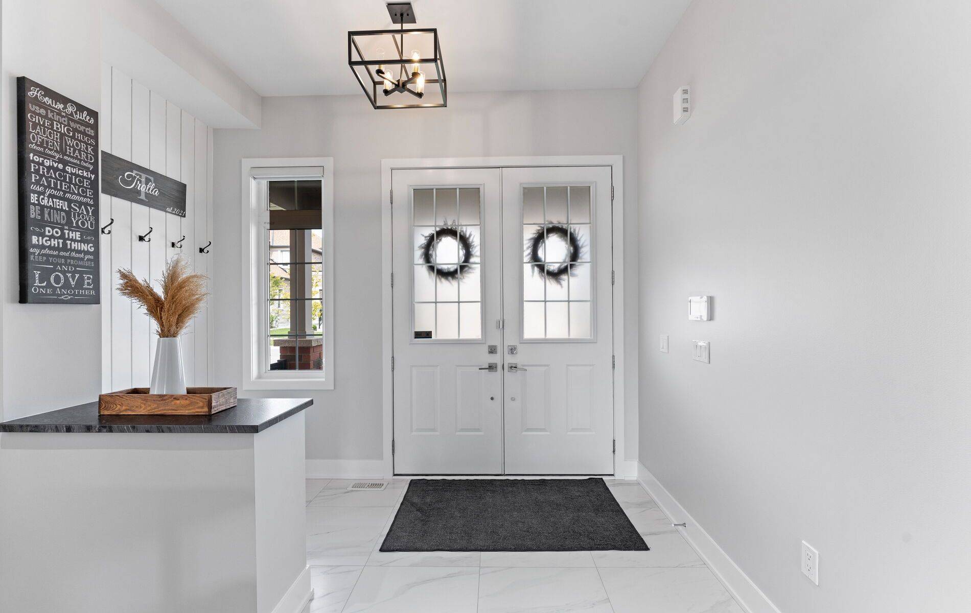 Aurora, ON L4G 3Y8,29 Sikura CIR