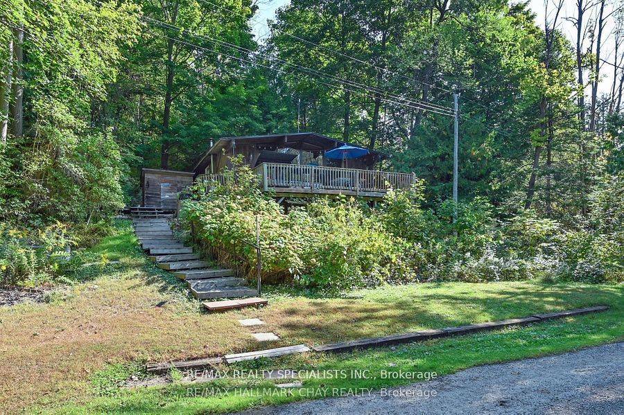 Essa, ON L0L 1N0,11 Talsi RD