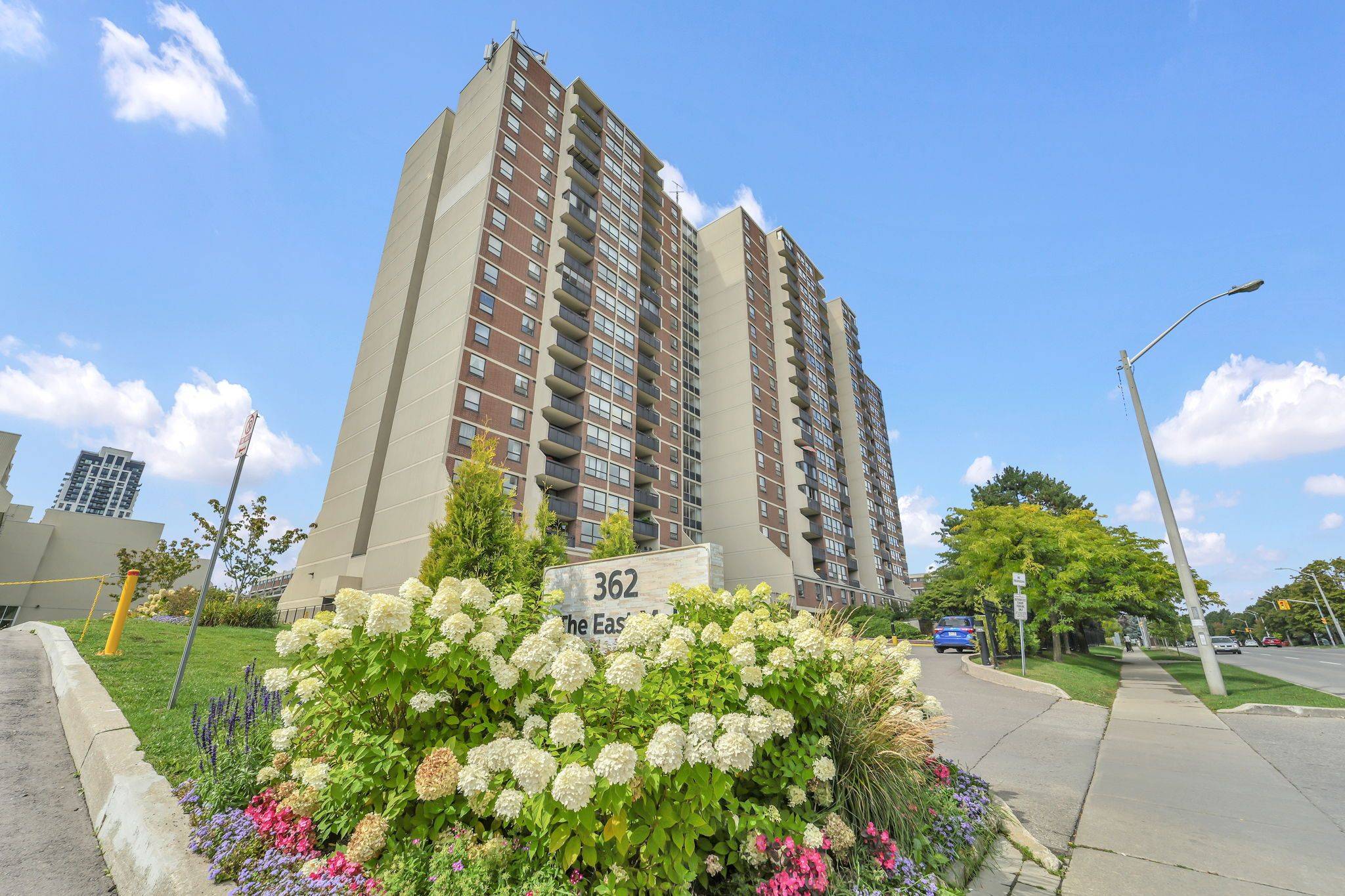 Toronto W08, ON M9B 6C4,362 The East Mall N/A #806