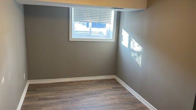 Halton Hills, ON L7G 3T7,6 Prince Charles DR #Lower