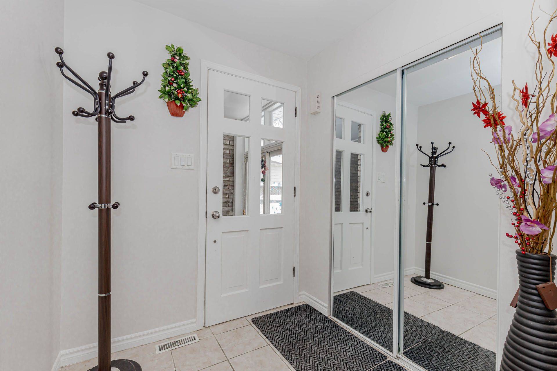 Brampton, ON L6Y 1A8,46 Elgin DR