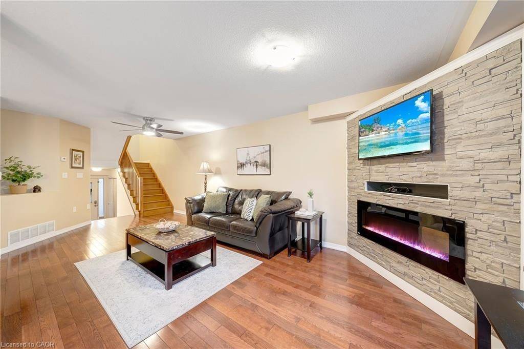 Hamilton, ON L0R 1P0,21 Periwinkle DR