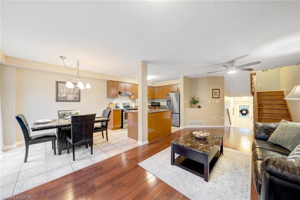 Hamilton, ON L0R 1P0,21 Periwinkle DR