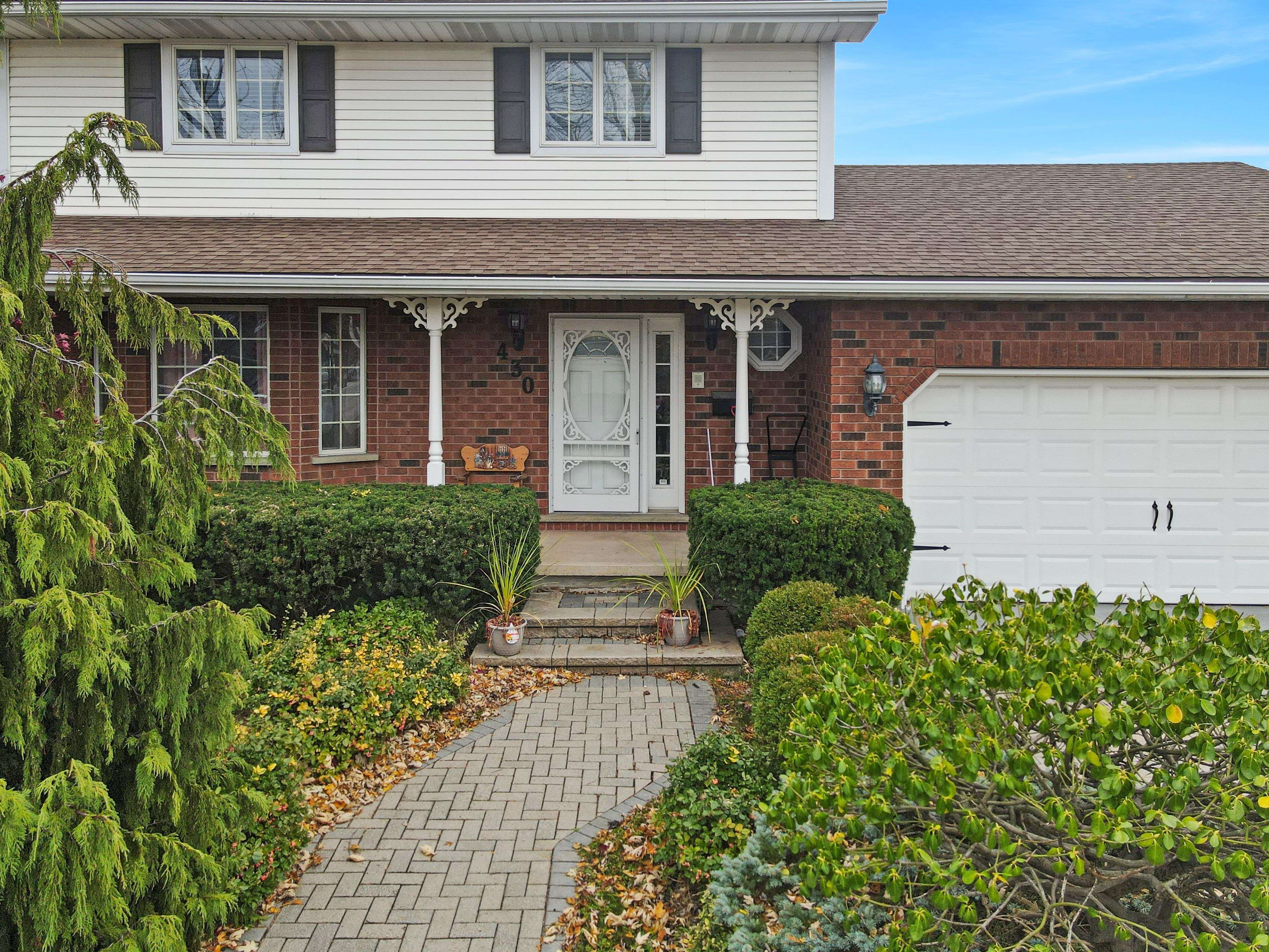 Fort Erie, ON L0S 1N0,430 Gorham RD