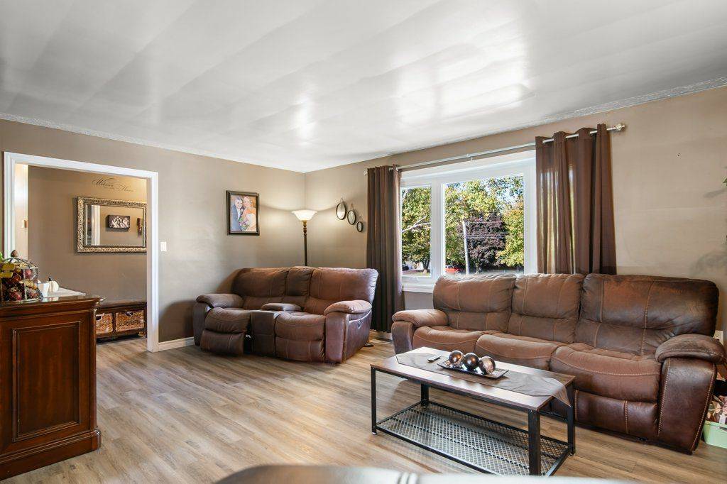 Greater Napanee, ON K7R 3H4,64 River RD